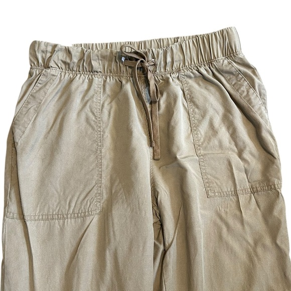 UNIVERSAL THREAD khaki high rise lightweight jogger style pants size Medium - Picture 2 of 6